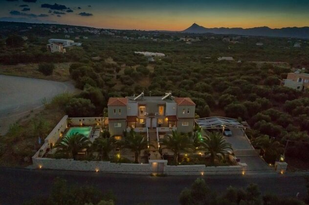 Evies Houses - Photo2