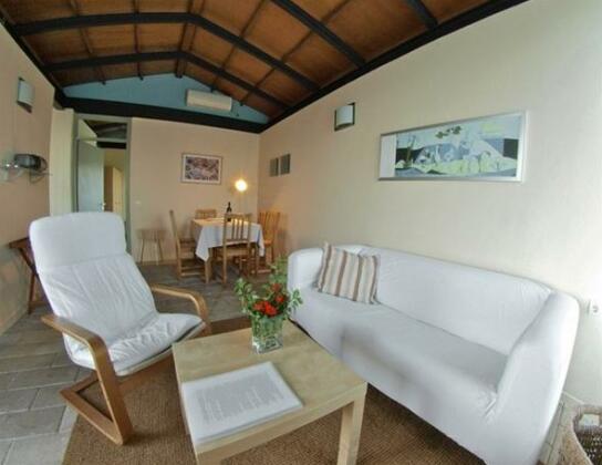 Lemon Tree Villas