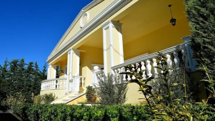 Pandis Palace - Photo2