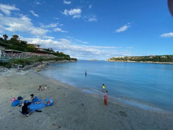 Stay Salty Akrotiri peninsula - Photo4