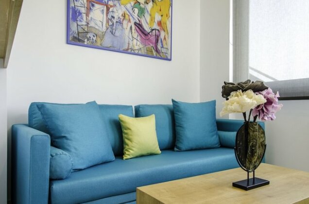 Talos Luxury Suites - Photo3