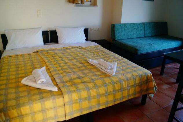 Tersanas Beach Lodges - Photo3