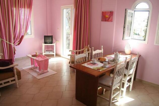 Waterlily Hotel - Photo5