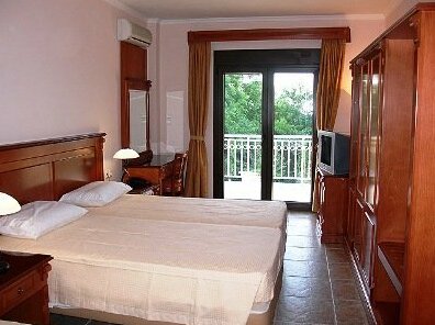 Panorama Classic Hotel - Photo3