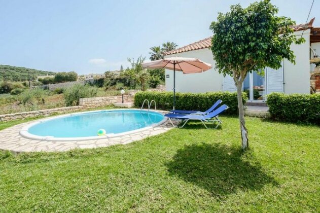 Chill and Relax in a Home with Pool near the Beach - Photo2