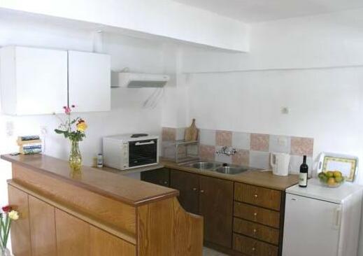 Dina Apartments - Photo2