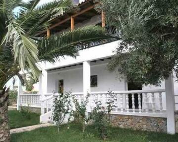 Dina Apartments