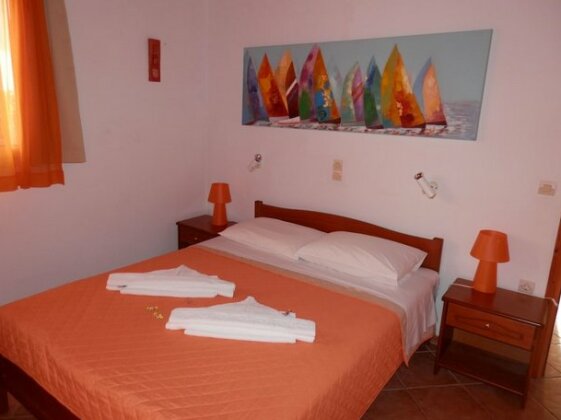 Elena Apartments Almyrida - Photo2