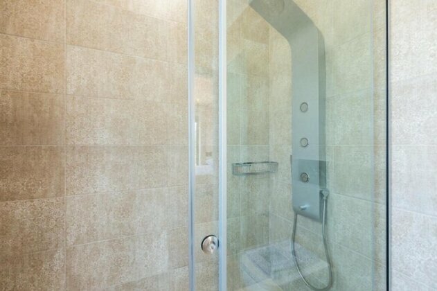 Eudora Luxury Stone Villa - Photo2