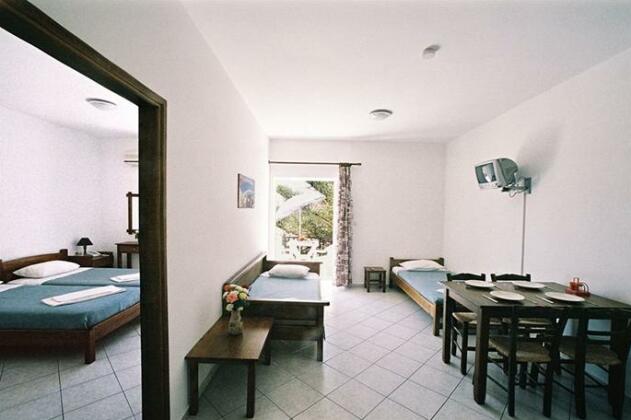 Niriides Hotel Apartments Studios - Photo3