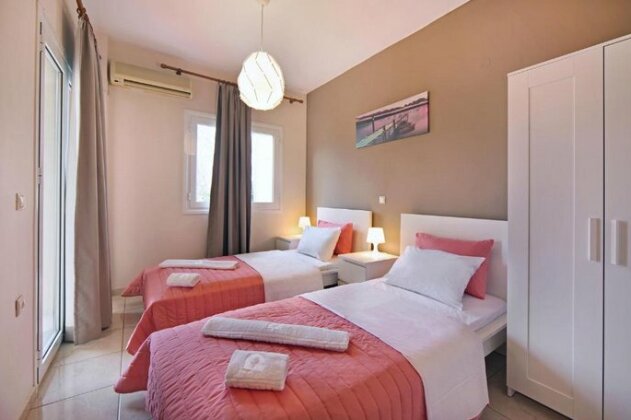 Omega Comfy Apartments - Photo2
