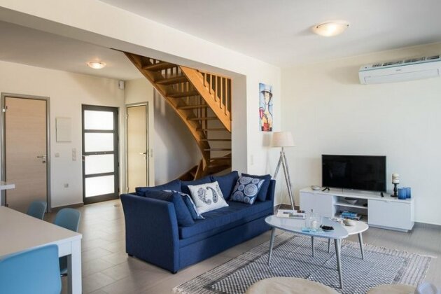 Paphilia Townhouse - Photo4