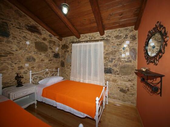 Hello Village - Photo2