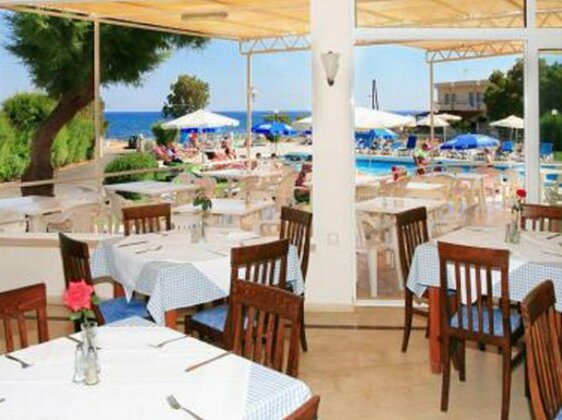 Cretan Filoxenia Beach Hotel - Photo3