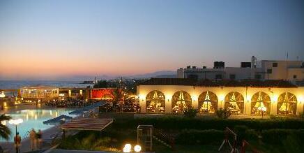 Europa Beach Hotel - Photo5
