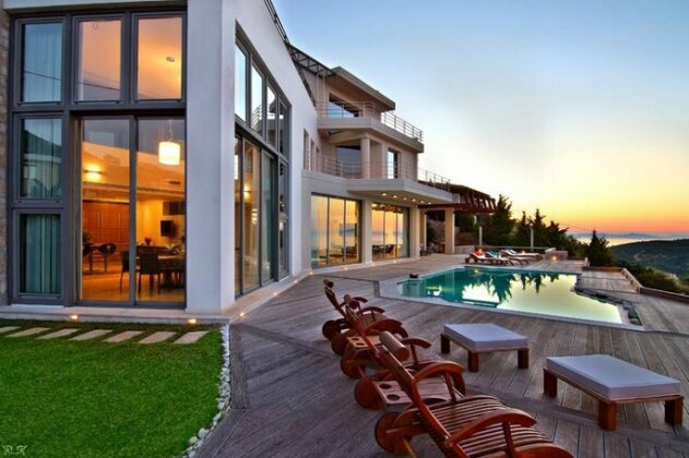 Villa TakeOff Saronida - Photo2