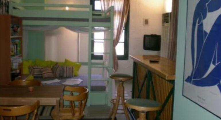 Adonis Guesthouse - Photo2