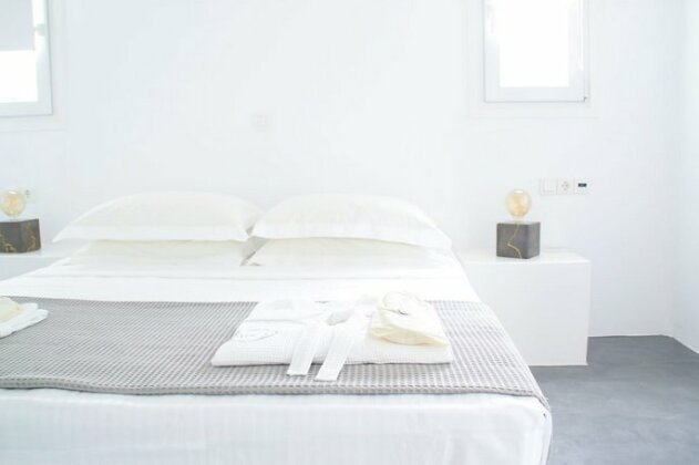 OW Andros Luxury Suites - Photo3