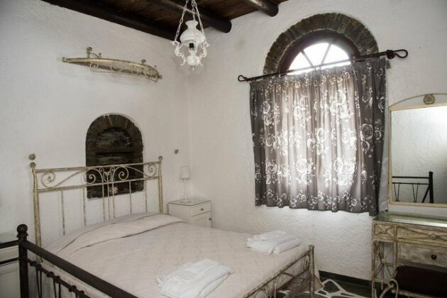 Stone Residence 'Peristerionas' - Photo5