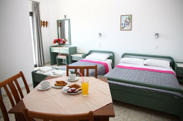 Villa Marina Anissaras - Photo2