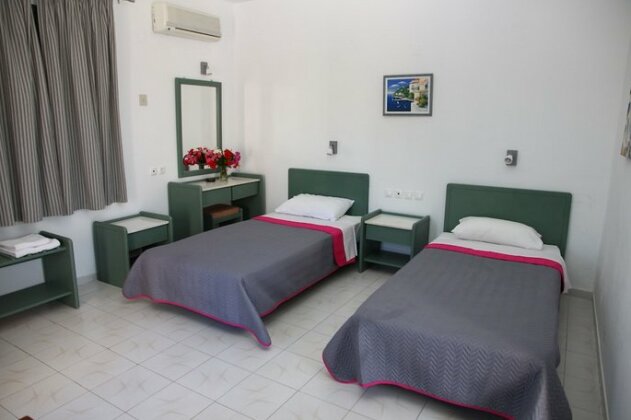 Villa Marina Anissaras - Photo3