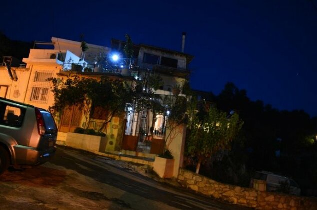 Ioannis Holiday Home - Photo2