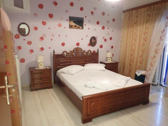 Dimitris & Theodore Appartment's - Photo4