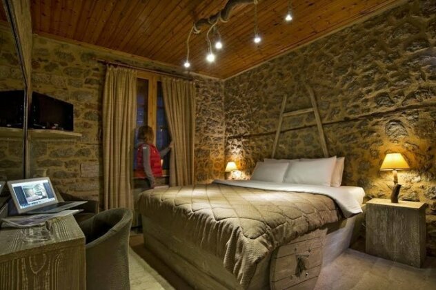 Afanos Guesthouse - Photo4
