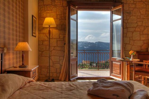 Alpen House Hotel & Suites - Photo3