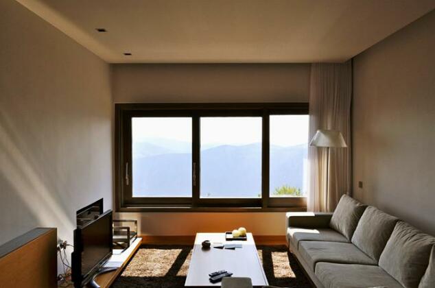 Elafivolia Arachova Suites - Photo2