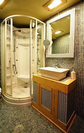 Generalis Guesthouse - Photo2