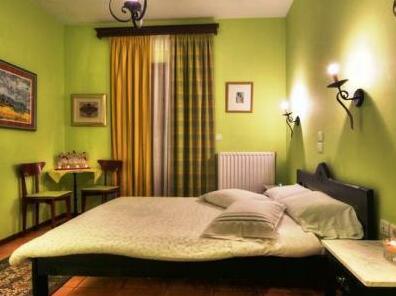 Nefeles Arachova - Photo3