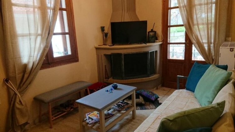 Pandora's House - Photo4