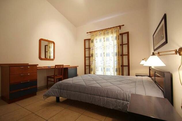 Lakonia Bay Apartments - Photo3