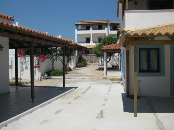 Maravelias House