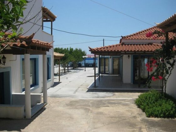 Maravelias House - Photo5