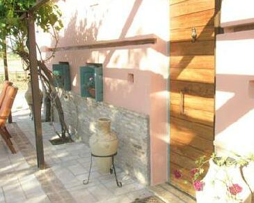 Agroikia Areti - Photo2