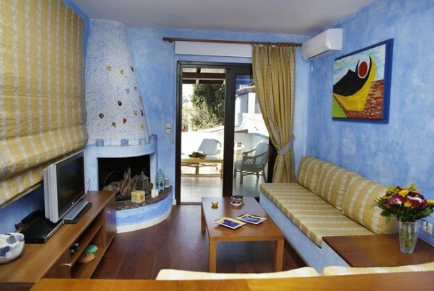 Cozy House in the Venice of Greece - Photo4