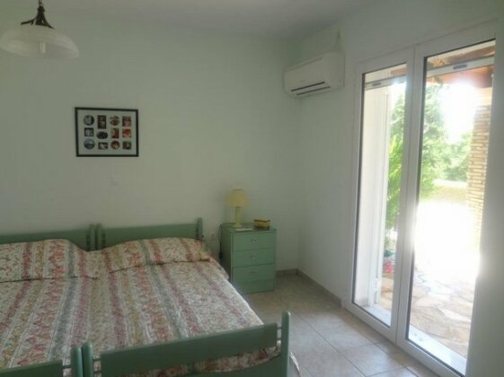 Evelina Villa - Photo2