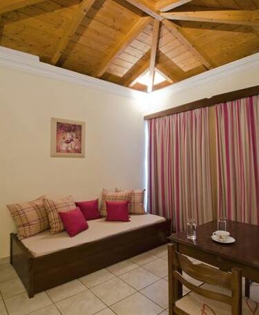 Makis Inn Resort - Photo5