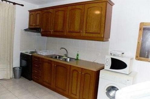 Stork Apartments - Photo2