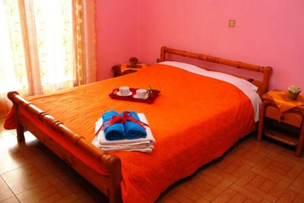 Stork Apartments - Photo4