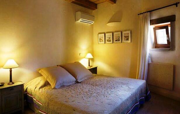 Kapsaliana Village Hotel - Photo3