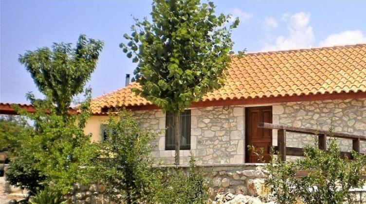 2 Stone Houses For You - Photo2