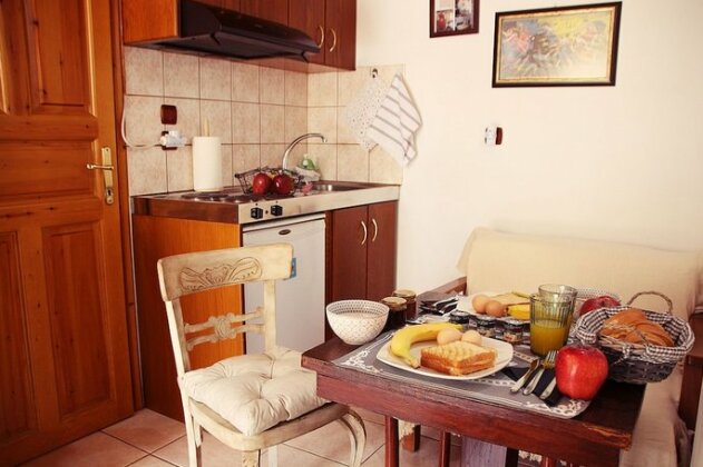 Aristotelis Traditional Guest House - Photo4