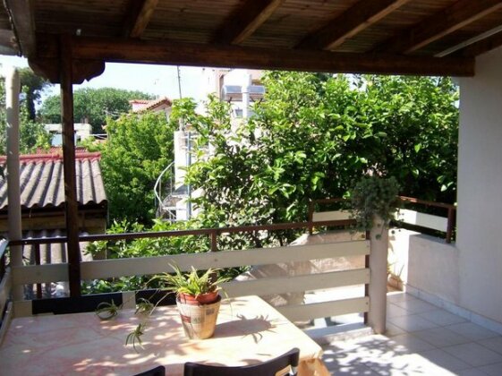 Maria s Haus in Artemida - Photo2