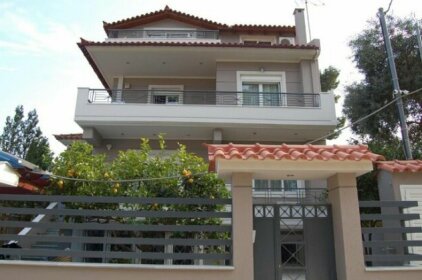 Villa Miranda with sea view and proximity to the Athens Airport