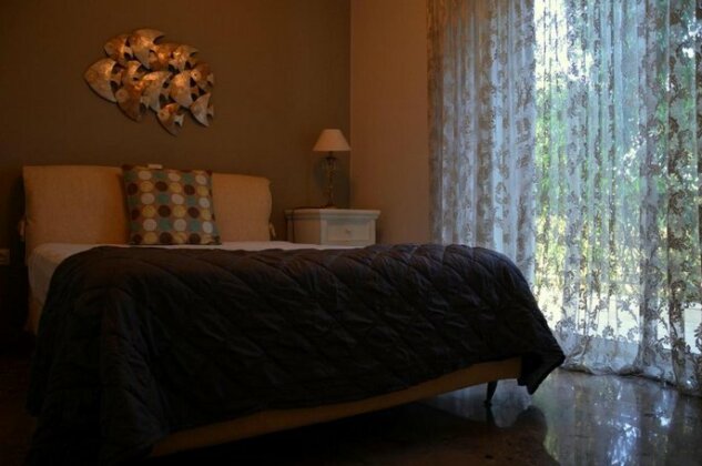 Ammos Luxury Suites - Photo4