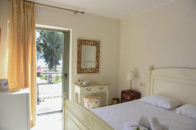 Costa Rampane - Photo5