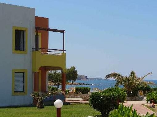At The Cretan Sea - Photo5